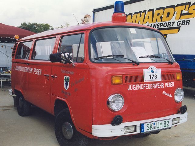 VW-T2-rot-Thiele-100305-01.jpg - Jörg Thiele